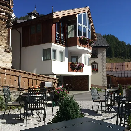 Laret Private Boutique - Adults Only