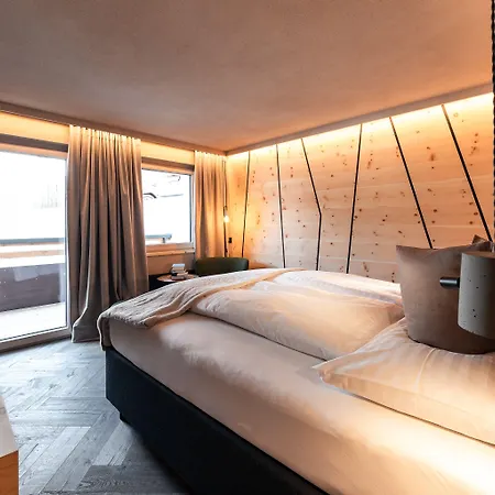 Laret Private Boutique - Adults Only Otel Samnaun