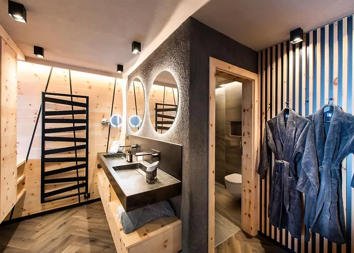 Laret Private Boutique - Adults Only