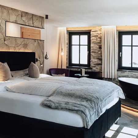 Hotel Laret Private Boutique - Adults Only