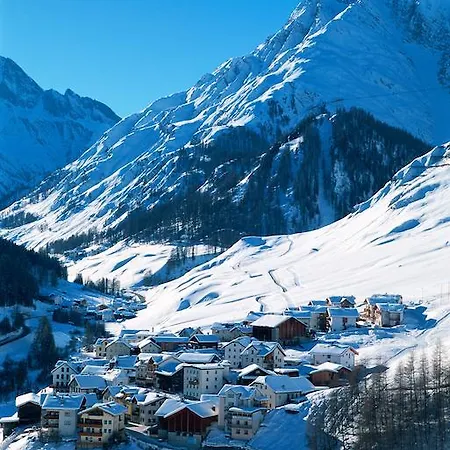 Laret Private Boutique - Adults Only Samnaun