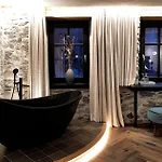 Laret Private Boutique - Adults Only
