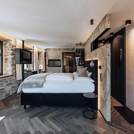 Отель Laret Private Boutique - Adults Only